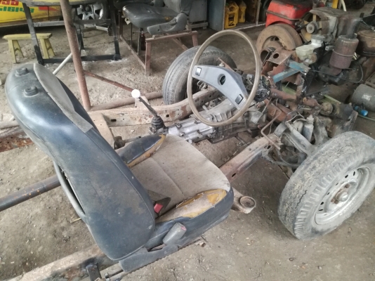 คัซซีกระบะพร้อมเครื่องยันม่าร์ 13 แรง. คัซซีกระบะพร้อมเครื่องยันม่าร์ 13 แรง.