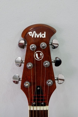 กีต้าร์โปร่งหลังเต่าไฟฟ้าฉลุ Vivid 38 นิ้ว รุ่น OV-53C สีไม้ สภาพใหม่มาก