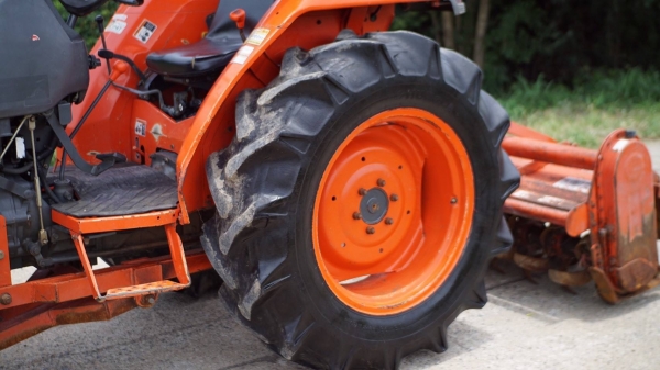 รถไถคูโบต้ามือสอง ราคาถูก L4508DI SP อุปกรณ์หน้าหลัง 0909713236 น้องกิ๊กกี๋