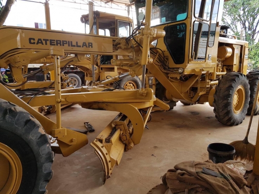 รถเกรด แคท CAT 140G#72V12190  มีเอกสารพร้อมเล่มทะเบียน ราคา 2350000 บาท สนใจติดต่อ 081-9652321