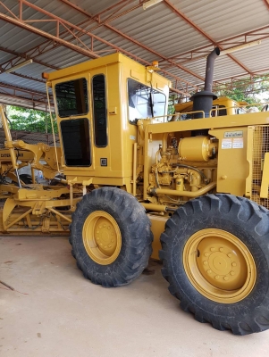 รถเกรด แคท CAT 140G#72V12190  มีเอกสารพร้อมเล่มทะเบียน ราคา 2350000 บาท สนใจติดต่อ 081-9652321