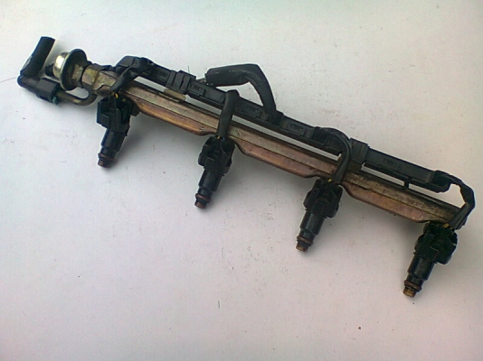 หัวฉีด K20 9 รู พร้อมรางปลั๊กครบ