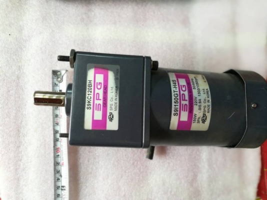 1300 บ..ส่งฟรี โทร 083-2000058LINE ID: line832923 มอเตอร์เกียร์ยี่ห้อ SPG ขนาด 150W 220V อัตราทด 1:120ทดแล้วหมุนที่ 11รอบ/นาที 1300 บ..ส่งฟรี โทร 083-2000058LINE ID: line832923 มอเตอร์เกียร์ยี่ห้อ SPG ขนาด 150W 220V อัตราทด 1:120ทดแล้วหมุนที่ 11รอบ/นาที