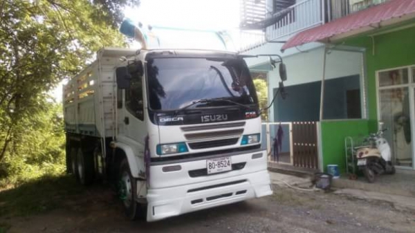 10ล้อดั้มพ์ ISUZU 270แรงม้า ปี49 เครื่องดี แอร์เย็น คัทซีสวย เล่มพร้อมโอน ราคาต่อรองได้ครับ สนใจสอบถาม 0872976734