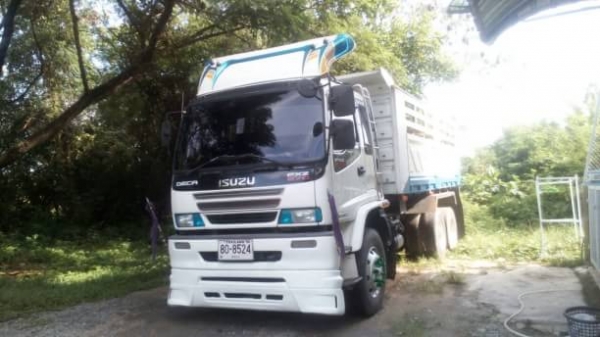 10ล้อดั้มพ์ ISUZU 270แรงม้า ปี49 เครื่องดี แอร์เย็น คัทซีสวย เล่มพร้อมโอน ราคาต่อรองได้ครับ สนใจสอบถาม 0872976734