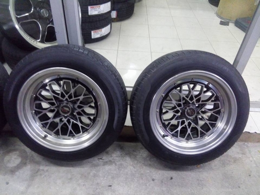 แม็กเลนโซ่ 15 กว้าง 8 พร้อมยาง pirelli ปี 15