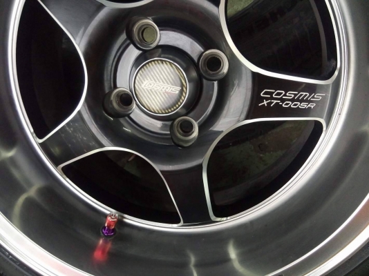 เวลคอสมิค ขอบ 15 กว้าง 8 ออฟ 20 ยางปี 16