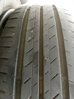 ล้อกระทะพร้อมฝาครอบ นิสสัน 4 รู 100 ยางปี 15 สภาพดี