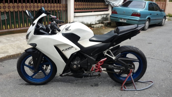 HONDA CBR250 ปี 2010 ABS แต่งเต็ม ราคาขายตัด HONDA CBR250 ปี 2010 ABS แต่งเต็ม ราคาขายตัด
