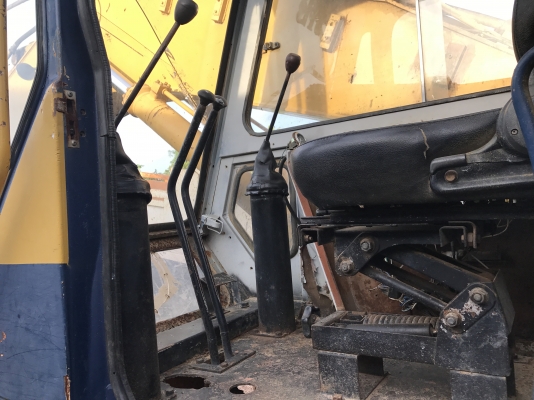 ขายรถแบคโฮ Kobelco 200(K907C-2)รถสวยสภาพดี พร้อมใช้งาน