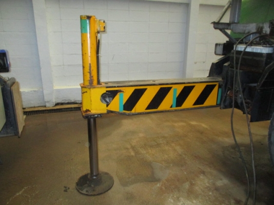 โปรโมชั่นสิ้นปี เคลียสต็อก ขายรถเครน Kato KR-10H  #2510609 ปี 1993 21,195 ชม สนใจ 061-4194021 NDT Thailand Line : 0614194021 พรภวิษย์