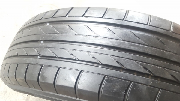 ขายล้อNISSAN March 15 พร้อมยางปี15 4 ล้อ