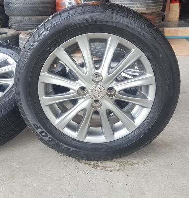 ขายล้อTOYOTA VIOS12ก้าน(สีกัล) ยางปี15  4 ล้อ