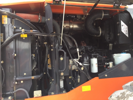 ขายรถสวยนำเข้า HITACHI ZW220-5B นำเข้าจากญี่ปุ่น สวยจัด โทร.090-986-2521 อ๊อบ