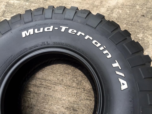 ยาง BF MUD km2 ดอกเต็มมาก สภาพสวย 4เส้น