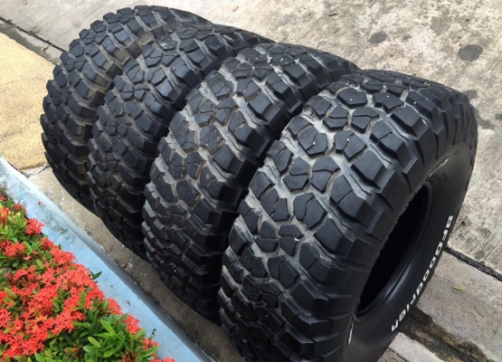 ยาง BF MUD km2 ดอกเต็มมาก สภาพสวย 4เส้น ยาง BF MUD km2 ดอกเต็มมาก สภาพสวย 4เส้น