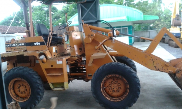 ต้องการขายรถตักล้อยางยี่ห้อKOMATSU-505 รถนอกนำเข้าจากญี่ปุ่น