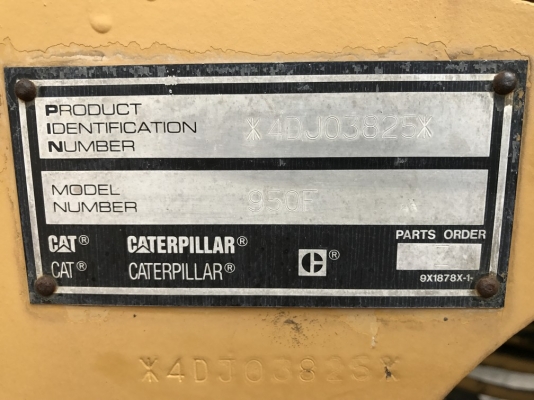 CAT 950F2 นำเข้าจากญี่ปุ่น ไม่เคยใช้งานในไทย รถถึงเมืองไทยแล้วครับ CAT 950F2 นำเข้าจากญี่ปุ่น ไม่เคยใช้งานในไทย รถถึงเมืองไทยแล้วครับ