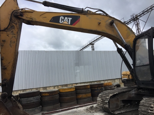 รถแบคโฮ CAT 320D ( กระบอกดำ. ) สนใจติดต่อ 081 - 6079515