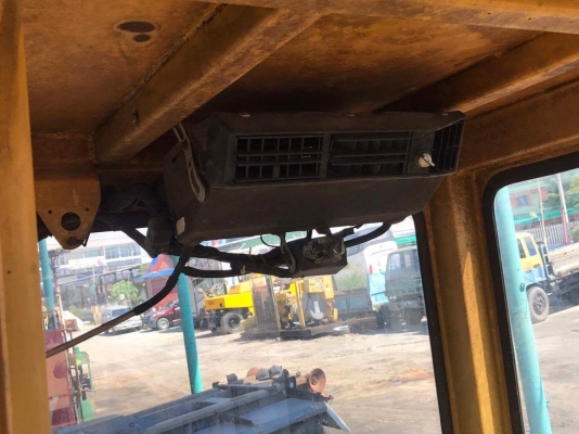 รถดัน ยี่ห้อ komatsu รุ่น D53P-17 รถดัน ยี่ห้อ komatsu รุ่น D53P-17