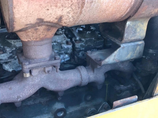 รถดัน ยี่ห้อ komatsu รุ่น D53P-17 รถดัน ยี่ห้อ komatsu รุ่น D53P-17