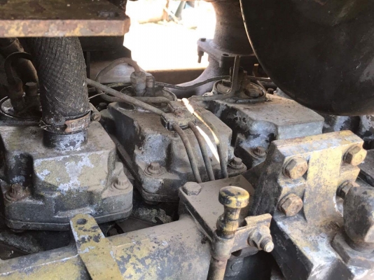 รถดัน ยี่ห้อ komatsu รุ่น D53P-17 รถดัน ยี่ห้อ komatsu รุ่น D53P-17