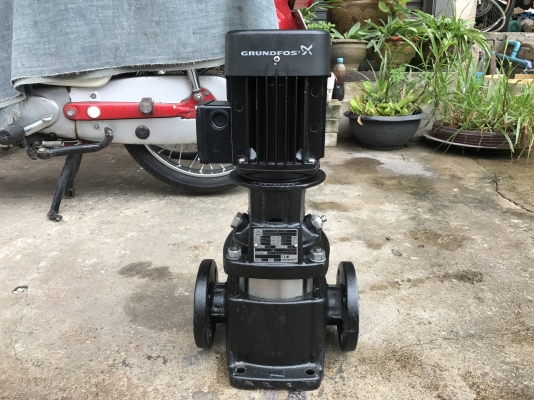 ขายปั้มน้ำแรงดันสูงแบบตั้ง Groundfos 0.5HP. 380V สภาพสวย หมุนนิ่ม พร้อมใช้งาน