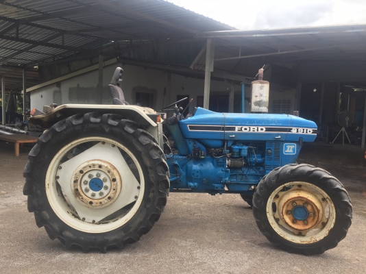 ขายรถไถเก่าญี่ปุ่น ยี่ห้อ ฟอร์ด รุ่น 3910 (คาราโร่)ขับเคลื่อน 4ล้อ (4WD) ขนาด 50. แรงม้า