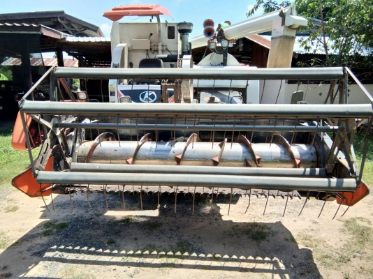 ขายรถเกี่ยวข้าว DC 95 PLUS ปี 56 ใช้งานได้ 1600 ชม  ได้เทลเลอร์พร้อมครับ