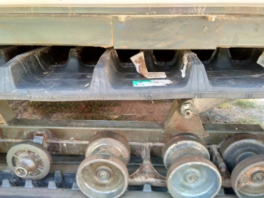 ขายรถเกี่ยวข้าว DC 95 PLUS ปี 56 ใช้งานได้ 1600 ชม  ได้เทลเลอร์พร้อมครับ