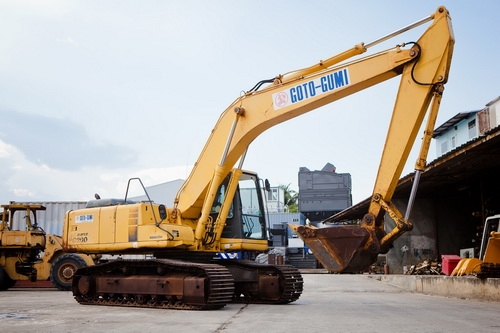 รถขุด Komatsu PC200-6 รถเก่านอก นำเข้าจากญีปุ่น สภาพเดิมๆ พร้อมใช้งาน