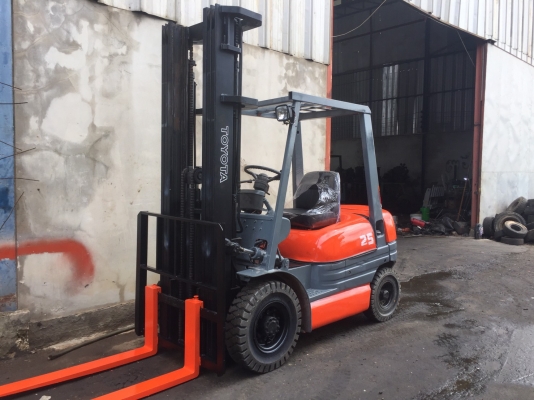 ขายรถยกTOYOTA6FD-25 เสาสูง6เมตร