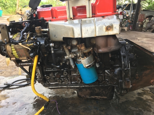 ขายนิสสันBD25. พร้อมเล่ม แดงมัน สวยเดิมติดดีไม่มีไอ. เครื่องพร้อมเกียนิสสัน