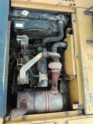 KOMATSU PC 100-5 KOMATSU PC 100-5