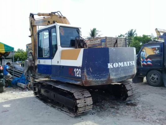 KOMATSU PC 100-5 KOMATSU PC 100-5