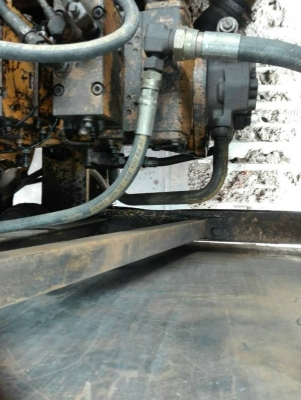 KOMATSU PC 100-5 KOMATSU PC 100-5