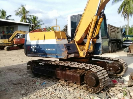 KOMATSU PC 100-5 KOMATSU PC 100-5