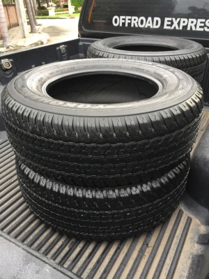 ยาง Yokohama 265 65 17 กลางปี15 ดอกเต็ม ไม่มีปะ ใช้ยาว ราคาไม่แพง