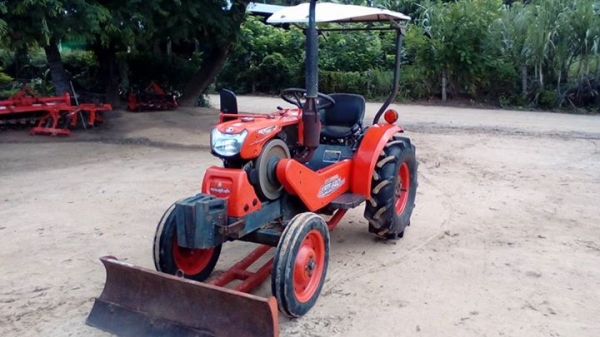 KRT140 แรงสวยๆๆดันหน้า พาล3 ล้อเหล้กกันจม โรตารี KRT140 แรงสวยๆๆดันหน้า พาล3 ล้อเหล้กกันจม โรตารี