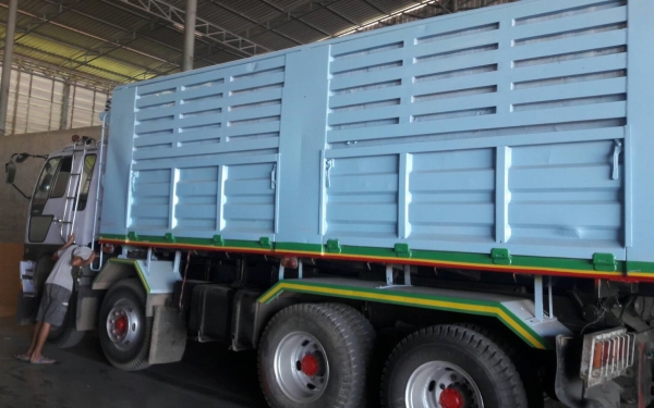 พ่วง 20 ล้อ HINO 3M  240 แรง เครื่อง M10C ปี 38 กระบะเหล็ก - ดั้ม ตัวแม่ ดั้มโคราช / ตัวลูก อู่หน้าพระลาน ยาว 6 เมตร