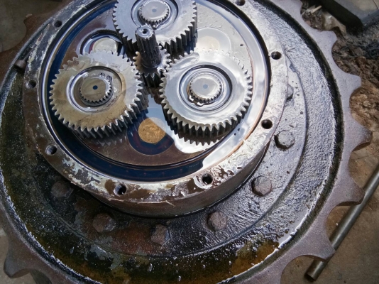 ขออณุญาติขาย ตัวเดิน 120-6 สวยๆเฟืองไม่บิ่น ไม่แตกพร้อมใช้งานราคาคู่ละ 130000 สนใจติดต่อ 0853224877-0988930465