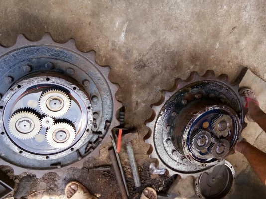 ขออณุญาติขาย ตัวเดิน 120-6 สวยๆเฟืองไม่บิ่น ไม่แตกพร้อมใช้งานราคาคู่ละ 130000 สนใจติดต่อ 0853224877-0988930465