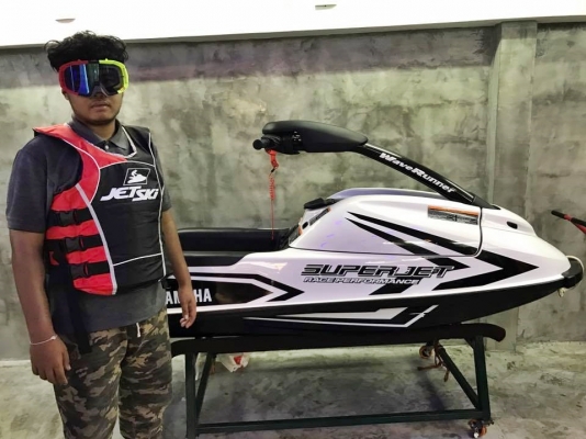 ลดราคาเสื้อชูชีพ JETSKI freesize เพียง1,900บ. (ส่งฟรีทั่วไทย)EMS