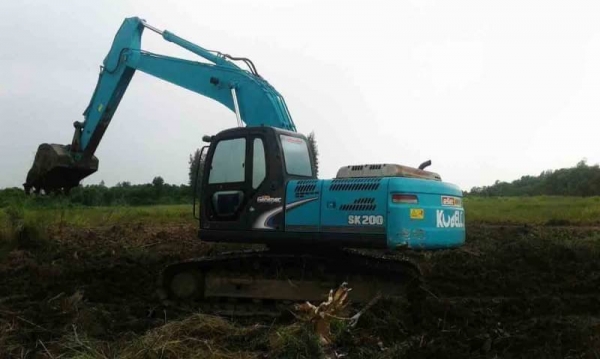 ขาย 1,685,000 บาท รถแบ็คโฮ KOBELCO SK200-8 Yn12 Super ใช้งาน 12,8xx ชั่วโมง บอดี้สวย บูมอาร์มไม่แตกไม่ร้าว บุ้งกี๋สวย เครื่องดี ปั้มและระบบไฮโดรลิคทำงานดี ระบบไฟฟ้าครบ คอลโทรลนิ่ม เอวแน่น เฟรมสวย โซ่พอใช้ ใบแทร็คหนา สภาพดี พร้อมใช้งาน เอกสารชุดแจ้งจำหน่าย ขาย 1,685,000 บาท รถแบ็คโฮ KOBELCO SK200-8 Yn12 Super ใช้งาน 12,8xx ชั่วโมง บอดี้สวย บูมอาร์มไม่แตกไม่ร้าว บุ้งกี๋สวย เครื่องดี ปั้มและระบบไฮโดรลิคทำงานดี ระบบไฟฟ้าครบ คอลโทรลนิ่ม เอวแน่น เฟรมสวย โซ่พอใช้ ใบแทร็คหนา สภาพดี พร้อมใช้งาน เอกสารชุดแจ้งจำหน่าย