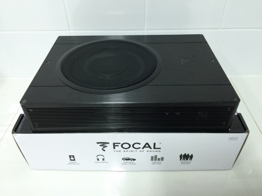 ขาย BASS BOX ยี่ห้อ FOCAL รุ่น IBUS 20 PLUG &amp; PLAY ใหม่