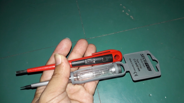 ขายไขควงเช็คไฟฟ้าแพ็ค2ด้าม Made in GERMANY วัด ไฟฟ้าAC 100-250VAC ขายไขควงเช็คไฟฟ้าแพ็ค2ด้าม Made in GERMANY วัด ไฟฟ้าAC 100-250VAC