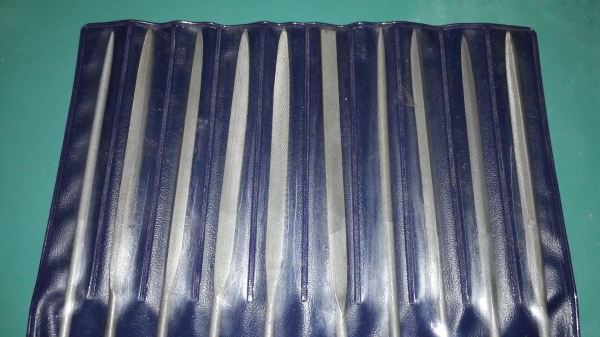 ขายตะไบชุดAPEX เก่าเก็บ และชุดไขควงKING EAGLE MADE IN TAIWAN.