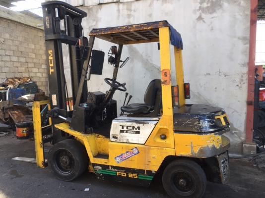 ขายด่วนน!! TCM รุ่น Z3 FD25 เสา 4 เมตร เกียร์ Manual