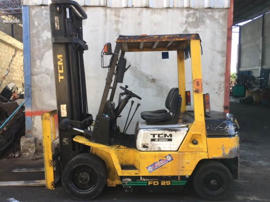 ขายด่วนน!! TCM รุ่น Z3 FD25 เสา 4 เมตร เกียร์ Manual