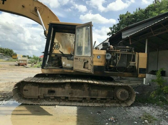 ขาย!! >>> CAT E200B พร้อมใช้งาน <<< เบอร์ติดต่อ 098-7155789 086-4631102